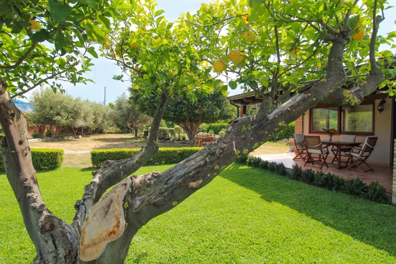 הוילה La Casa Di Lina - Capo D'Orlando, Casa Con Ampio Giardino מראה חיצוני תמונה