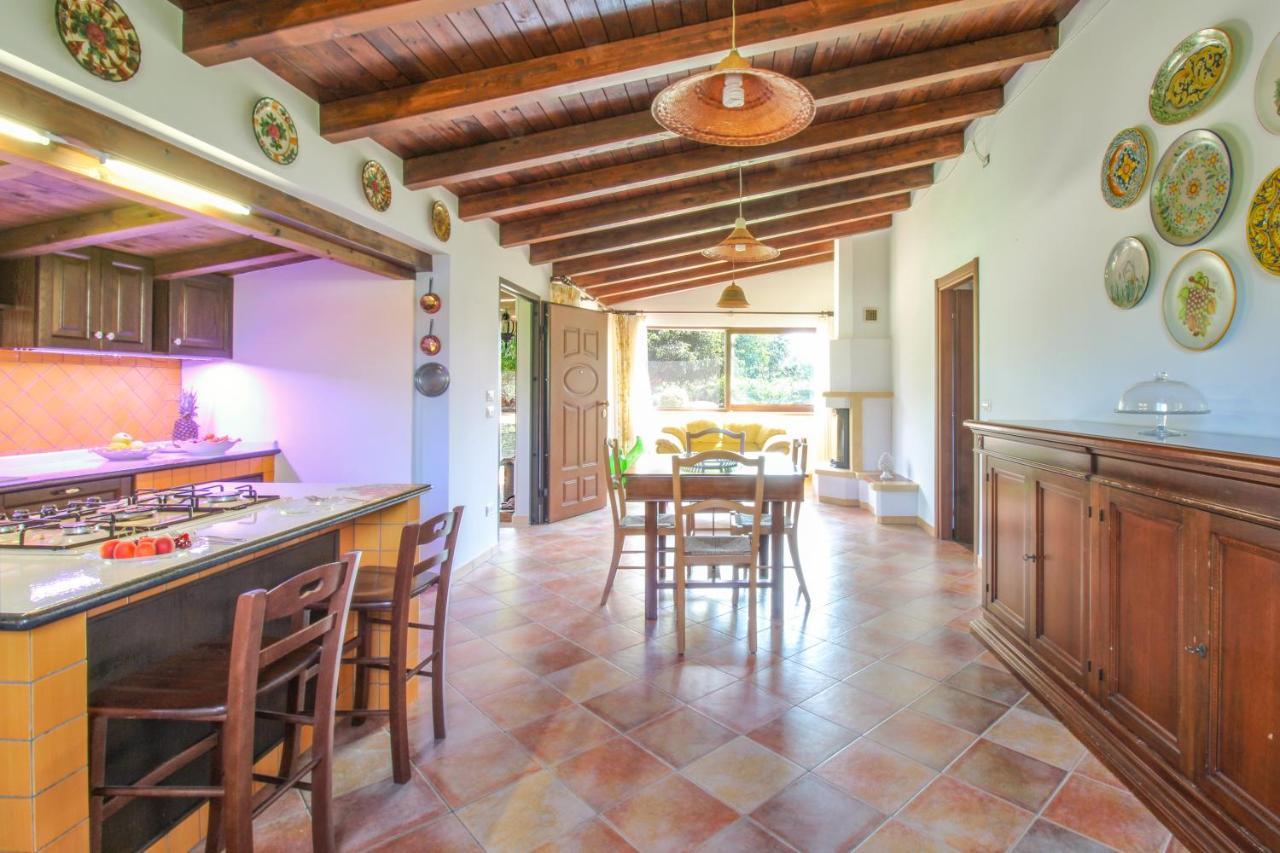 הוילה La Casa Di Lina - Capo D'Orlando, Casa Con Ampio Giardino מראה חיצוני תמונה
